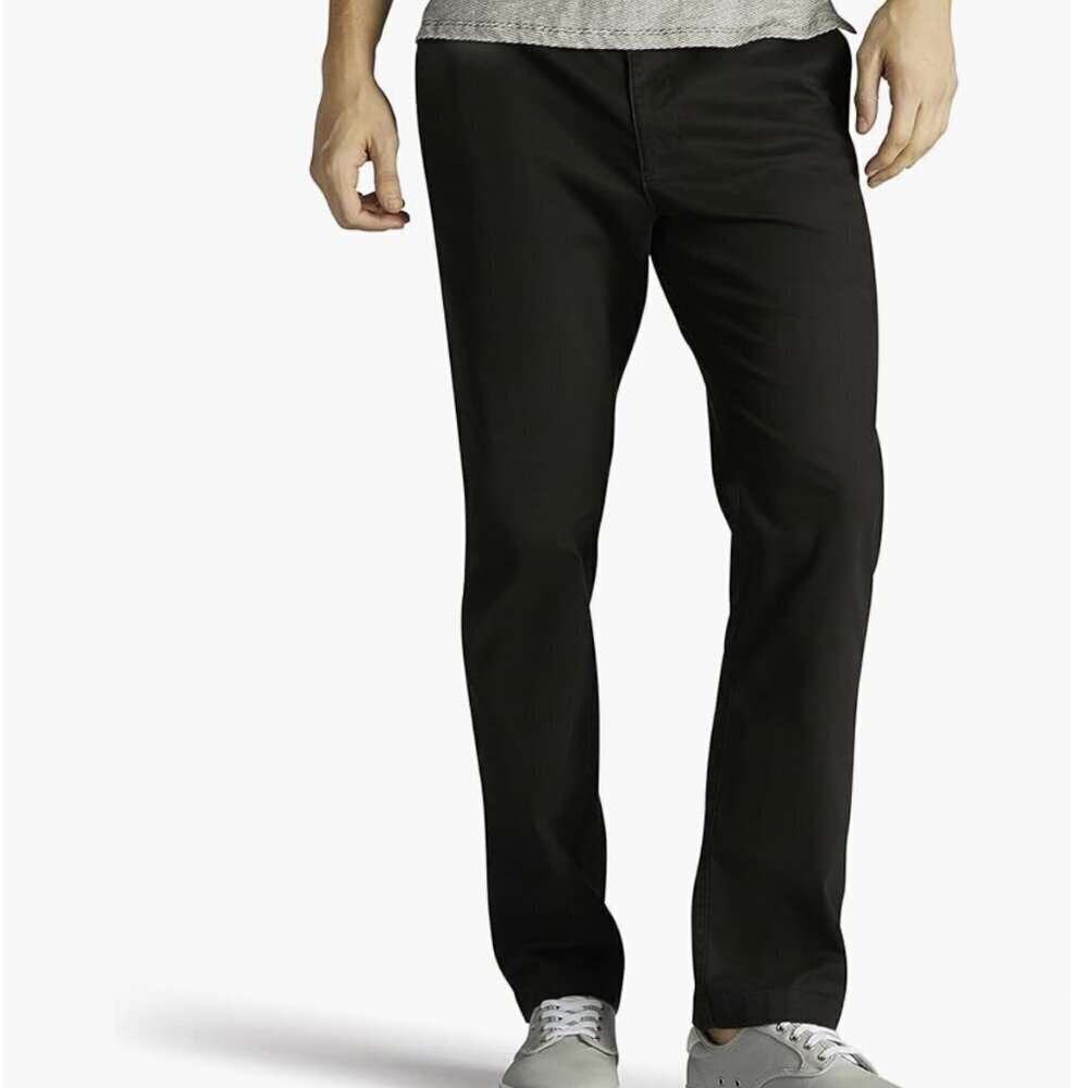NWT Lee Men's Extreme Motion Flat Front Slim Straight Pant, 28Wx32L, black
